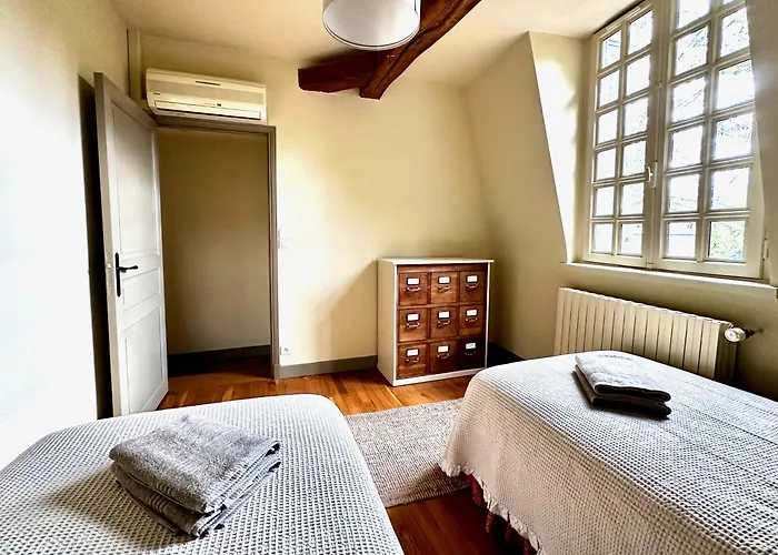 Le Vieux Manoir